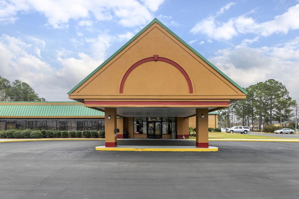 Econo Lodge Douglas Εξωτερικό φωτογραφία