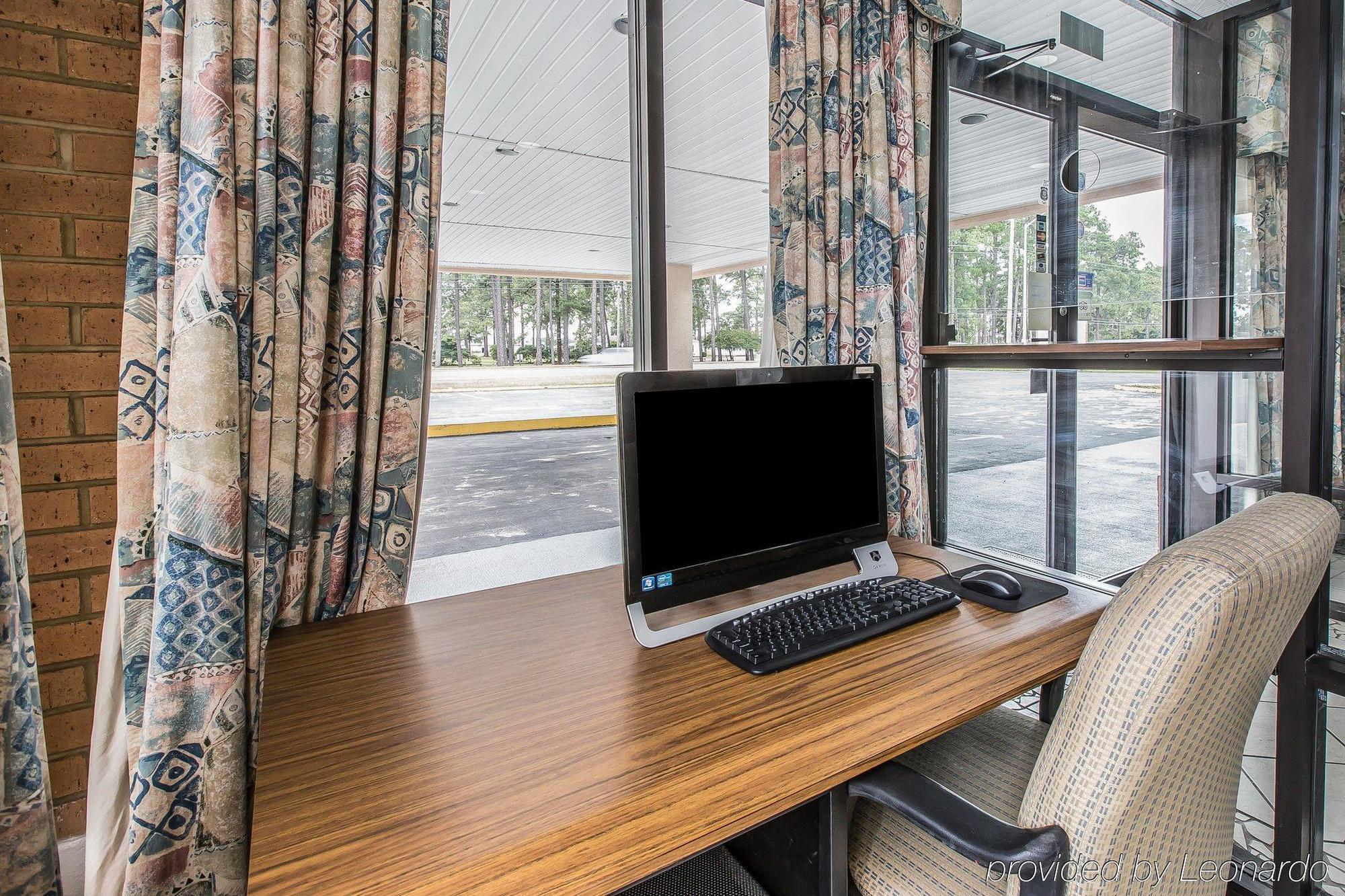 Econo Lodge Douglas Εξωτερικό φωτογραφία