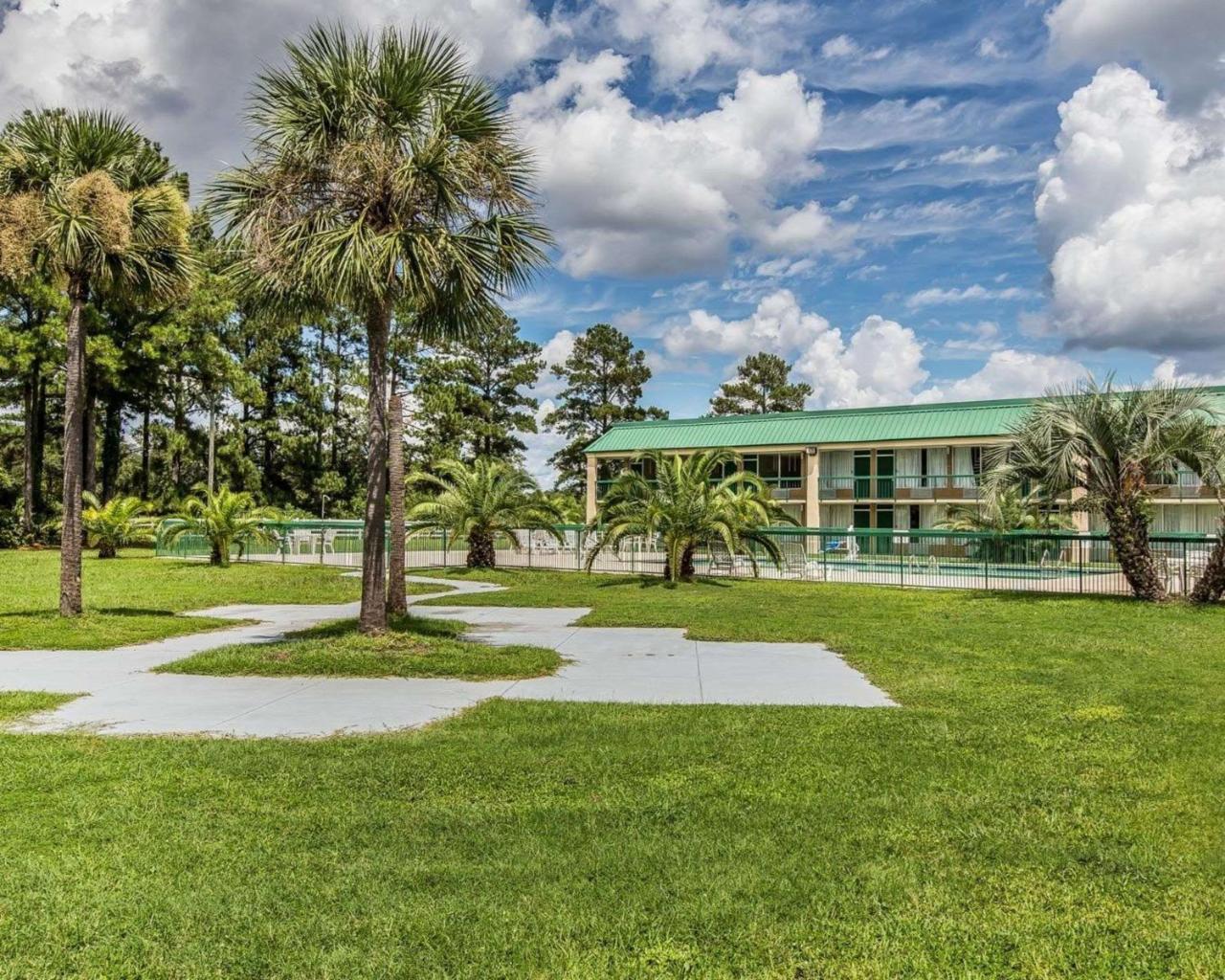 Econo Lodge Douglas Εξωτερικό φωτογραφία