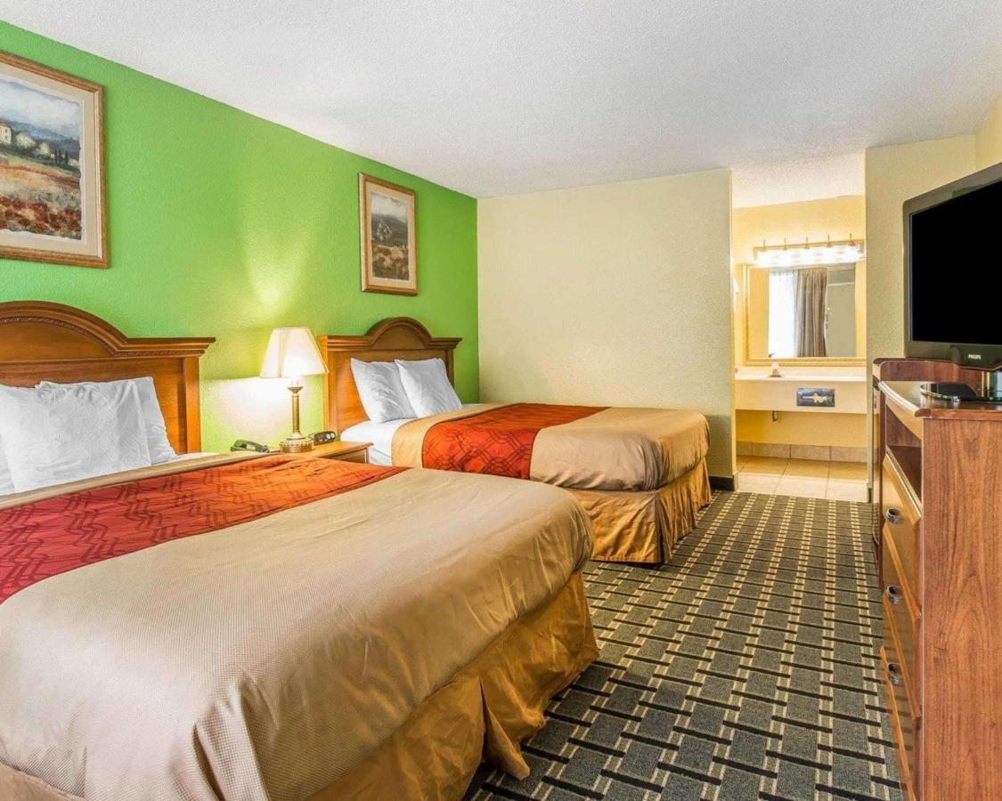 Econo Lodge Douglas Εξωτερικό φωτογραφία