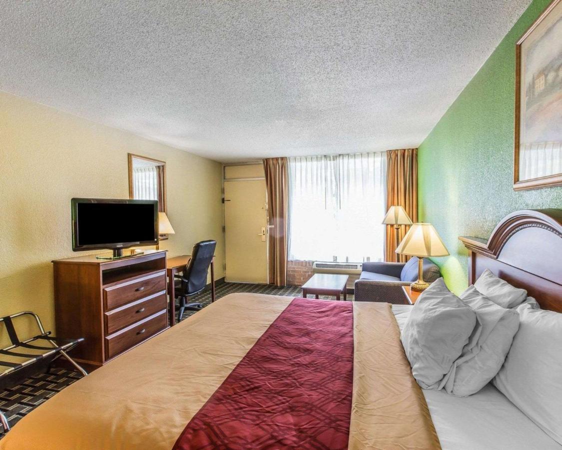 Econo Lodge Douglas Εξωτερικό φωτογραφία