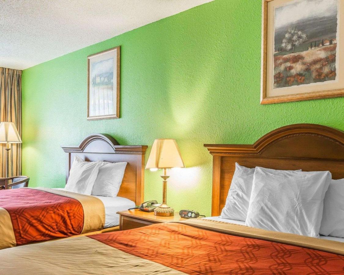 Econo Lodge Douglas Εξωτερικό φωτογραφία