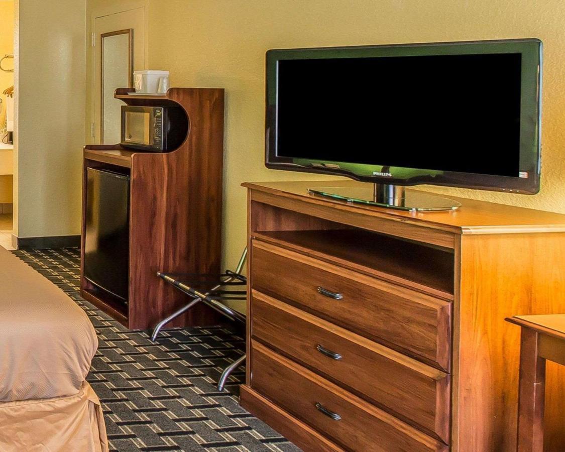 Econo Lodge Douglas Εξωτερικό φωτογραφία