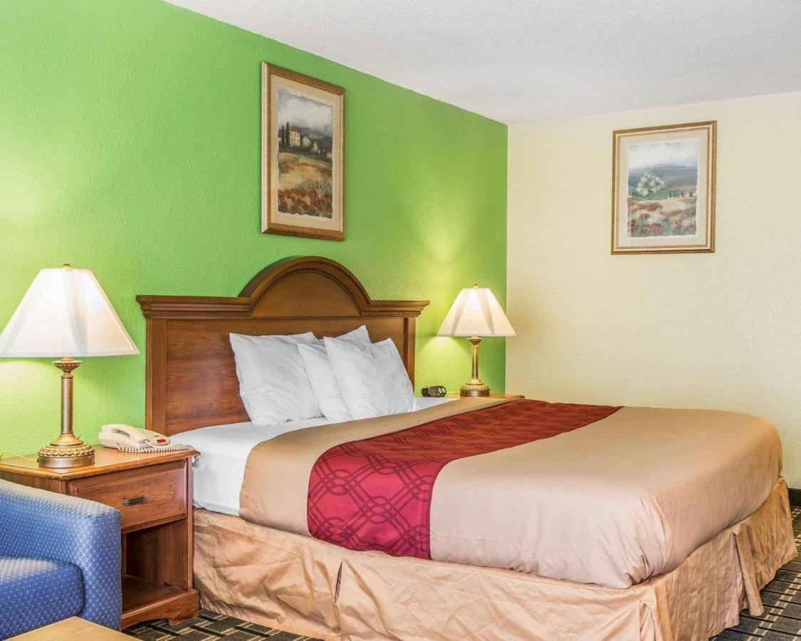 Econo Lodge Douglas Εξωτερικό φωτογραφία
