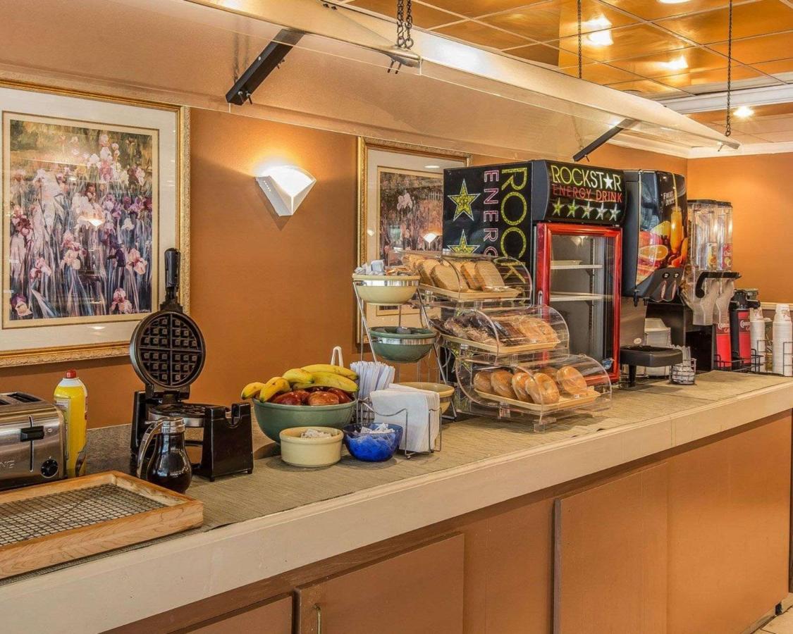 Econo Lodge Douglas Εξωτερικό φωτογραφία