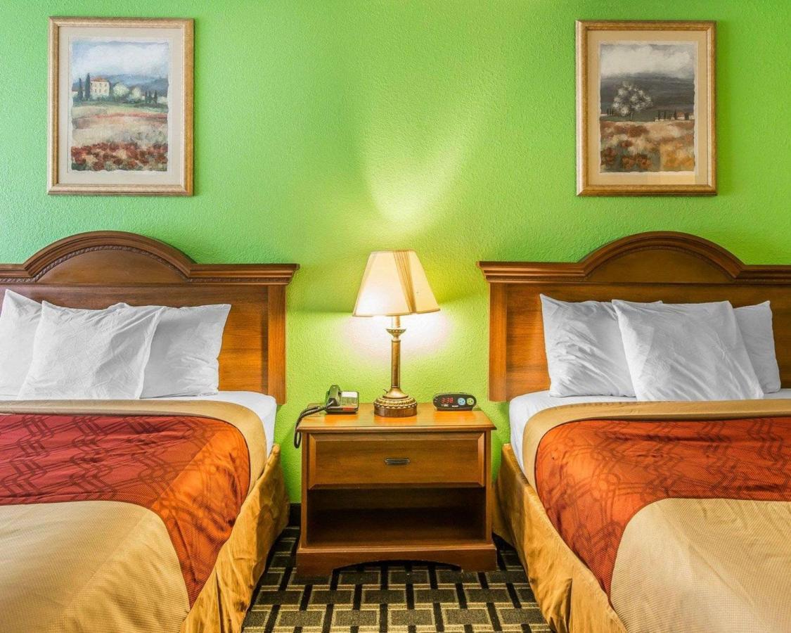 Econo Lodge Douglas Εξωτερικό φωτογραφία